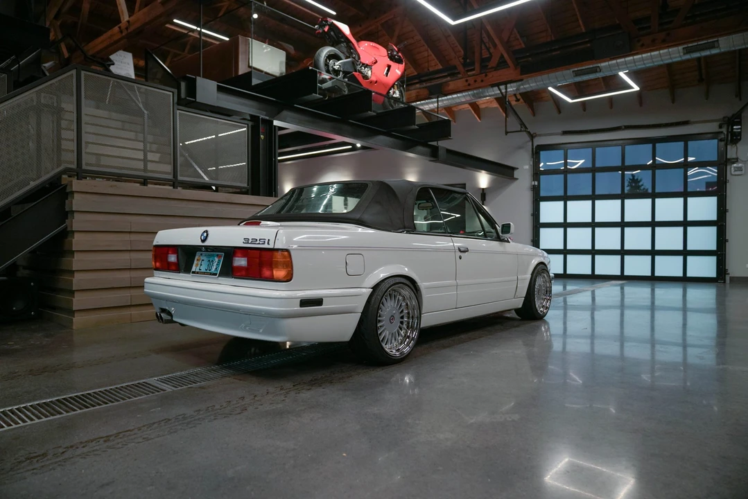 1992 BMW E30 3 Series - Image 4 of 31