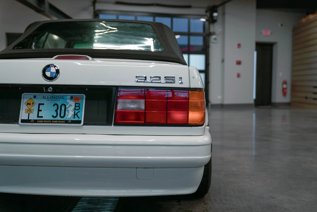 1992 BMW E30 3 Series - Image 25 of 31