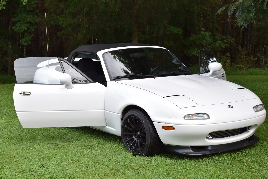 1993 Mazda NA MX-5 Miata - Image 22 of 31