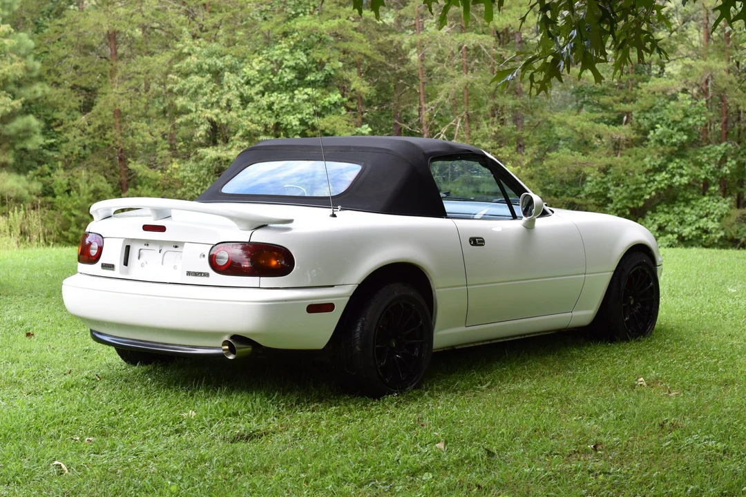 1993 Mazda NA MX-5 Miata - Image 16 of 31