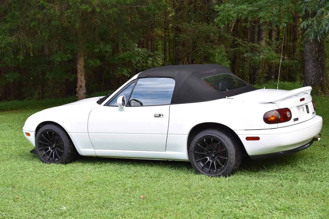1993 Mazda NA MX-5 Miata - Image 19 of 31