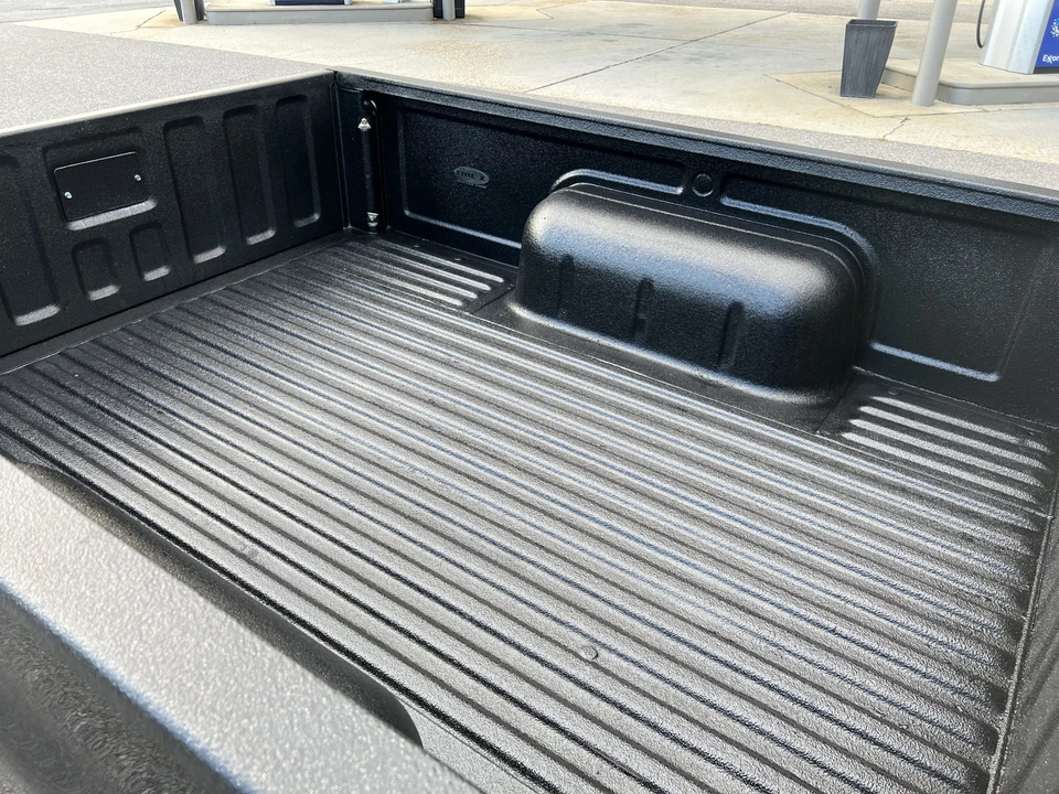 1993 Nissan Frontier - Image 25 of 31