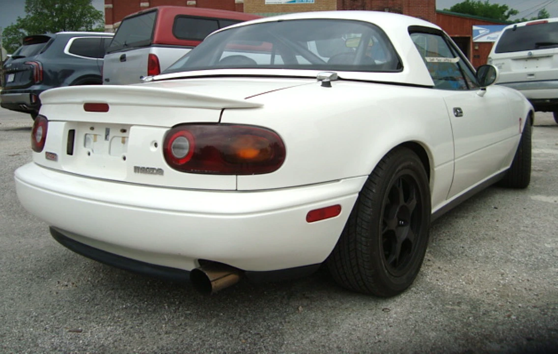 1997 Mazda NA MX-5 Miata - Image 17 of 31