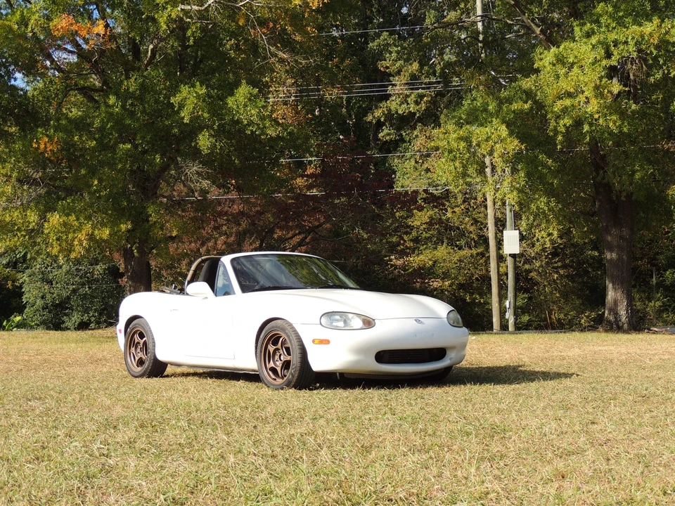 1999 Mazda NB MX-5 Miata - Image 4 of 31