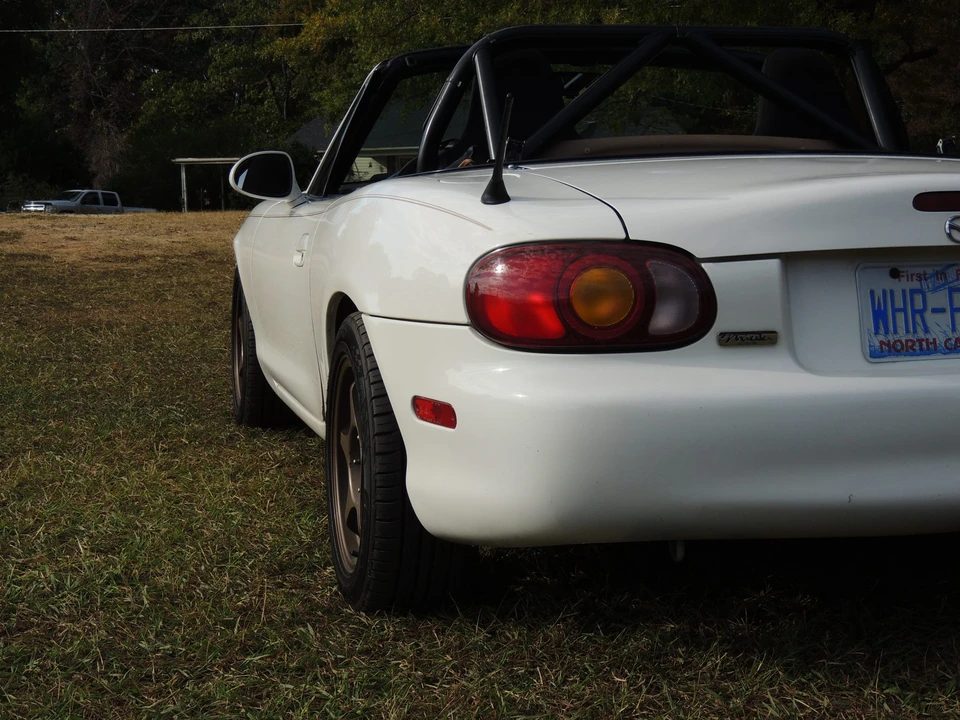 1999 Mazda NB MX-5 Miata - Image 24 of 31