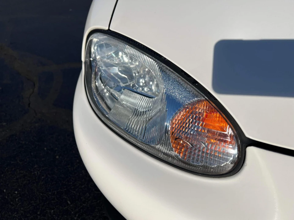 1999 Mazda NB MX-5 Miata - Image 19 of 31