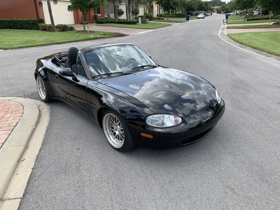 1999 Mazda NB MX-5 Miata - Image 5 of 31