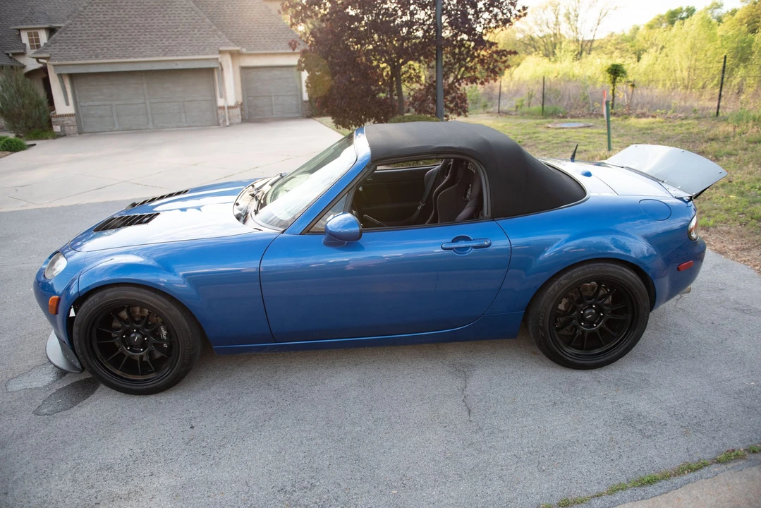 2006 Mazda NC MX-5 Miata - Image 16 of 31