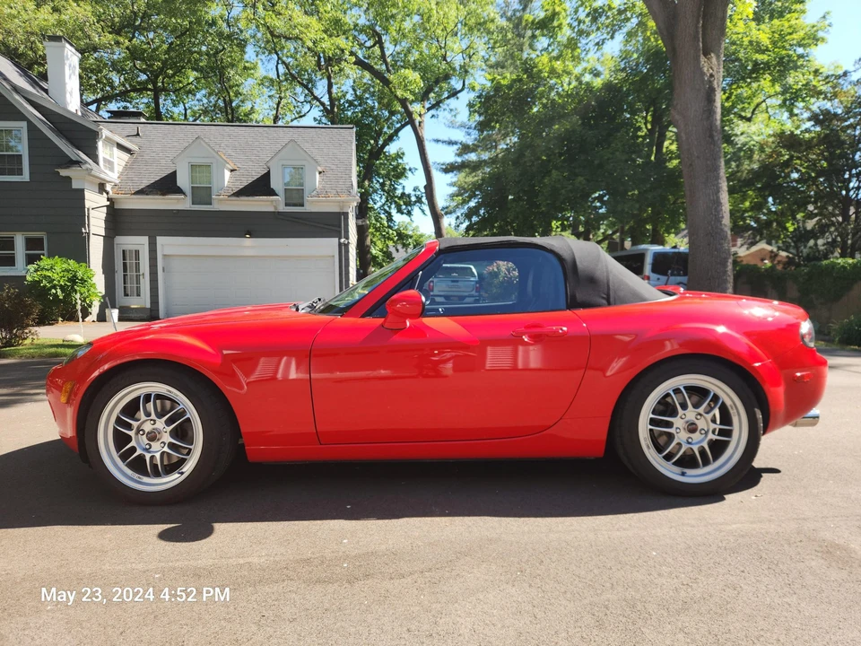 2006 Mazda NC MX-5 Miata - Image 9 of 31