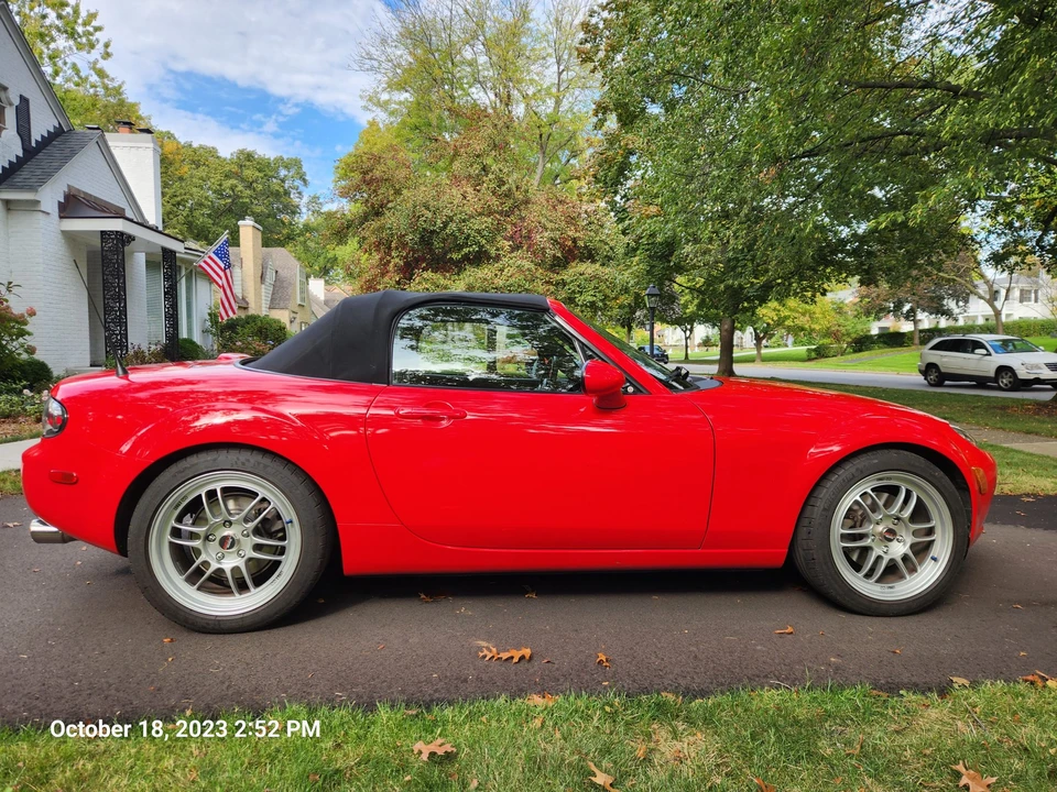 2006 Mazda NC MX-5 Miata - Image 19 of 31