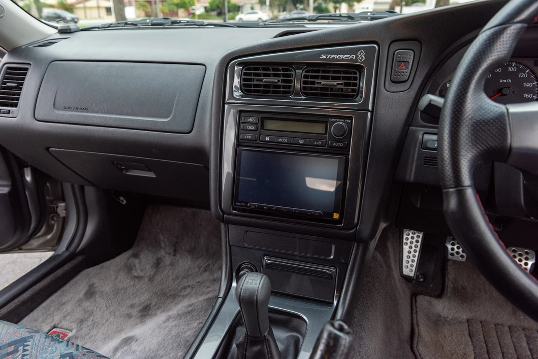 1997 Nissan Stagea 1st Gen - Image 25 of 31