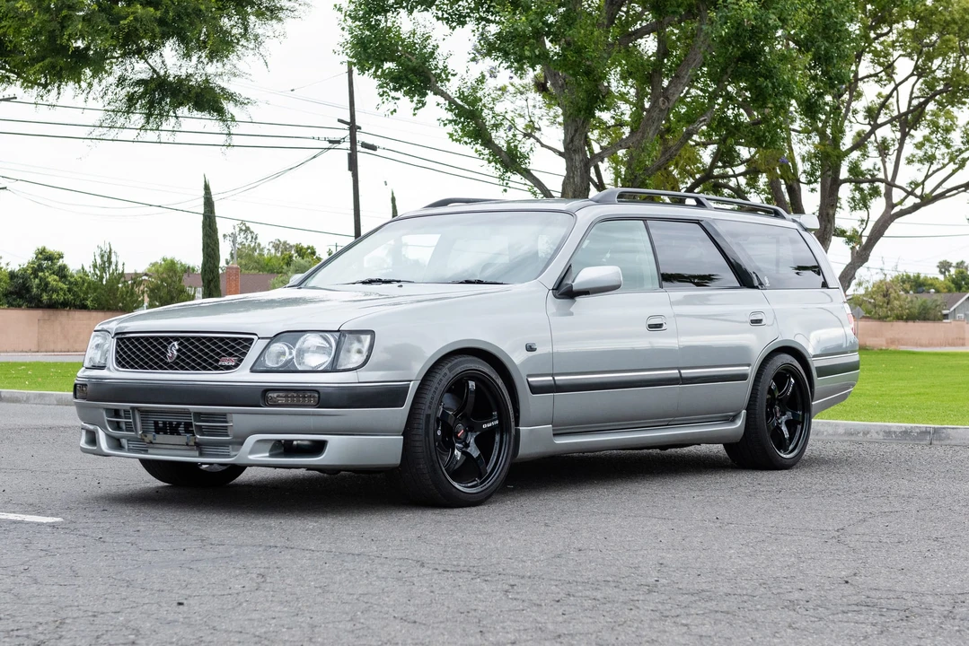 1997 Nissan Stagea 1st Gen - Image 2 of 31