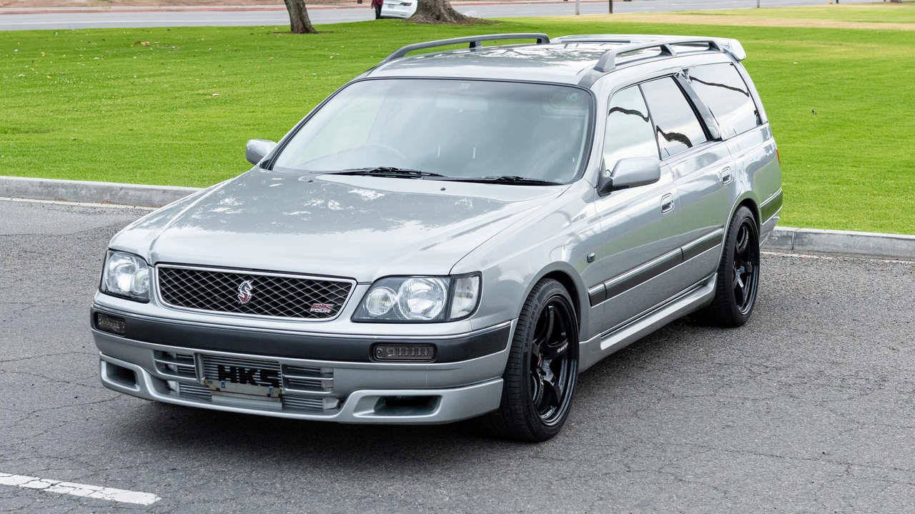 1997 Nissan Stagea 1st Gen - Image 3 of 31