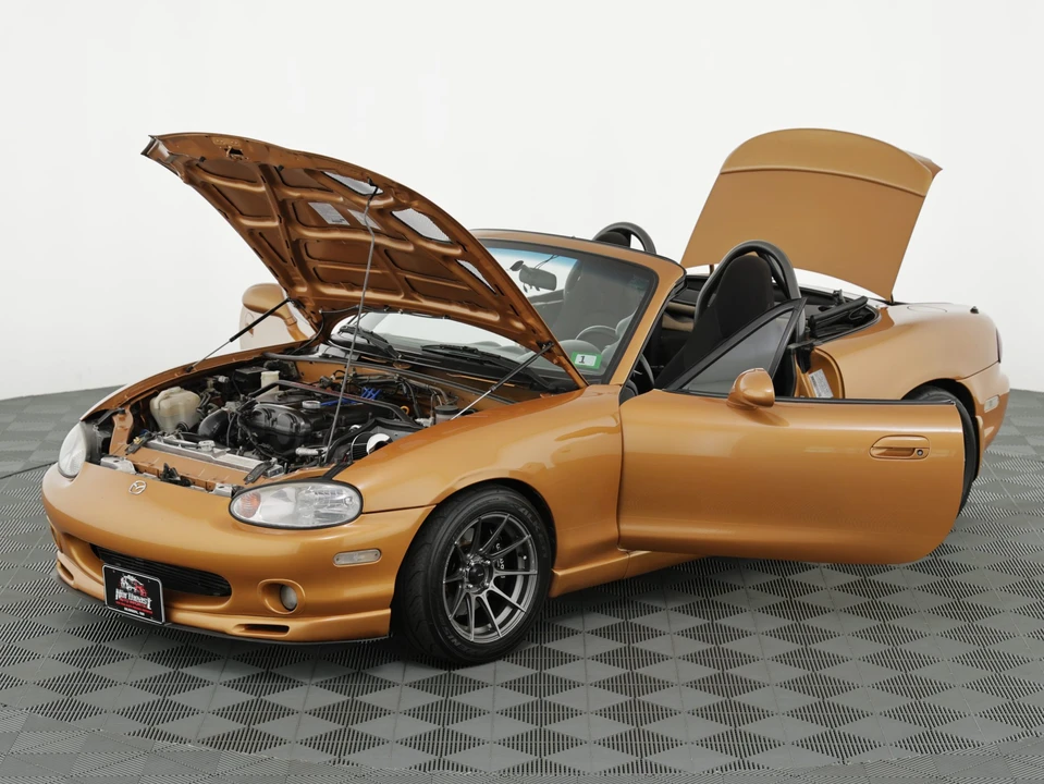 2000 Mazda NB MX-5 Miata - Image 19 of 31
