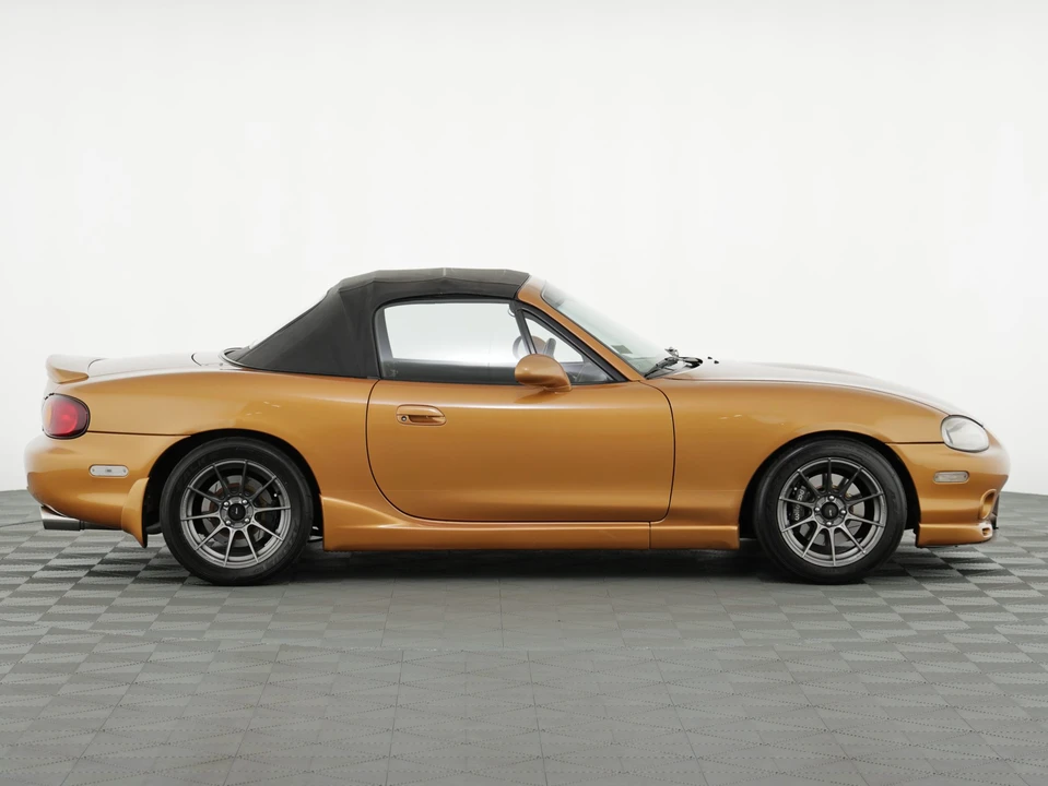 2000 Mazda NB MX-5 Miata - Image 18 of 31