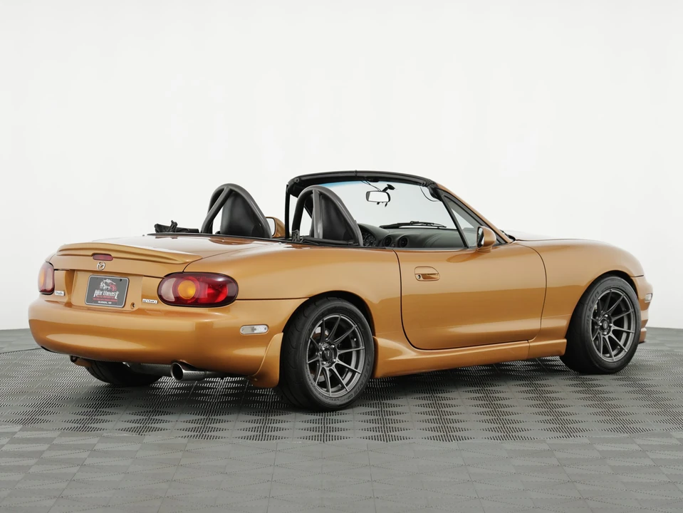 2000 Mazda NB MX-5 Miata - Image 9 of 31