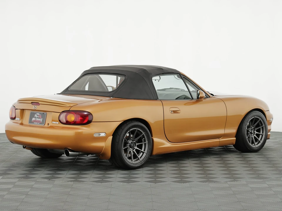 2000 Mazda NB MX-5 Miata - Image 17 of 31