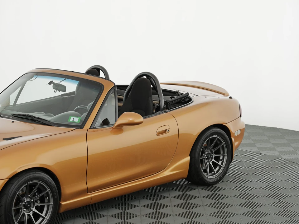 2000 Mazda NB MX-5 Miata - Image 21 of 31