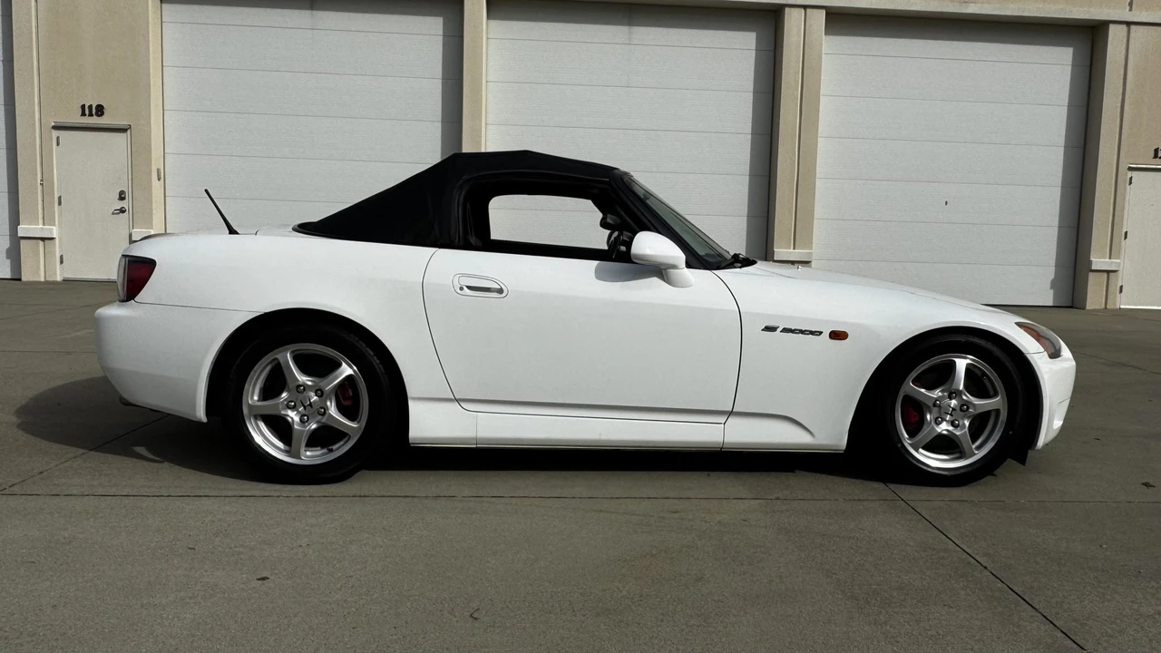 2001 Honda AP1 S2000 - Image 24 of 31