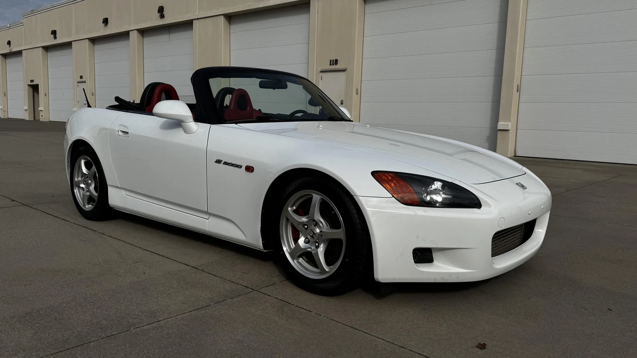 2001 Honda AP1 S2000 - Image 16 of 31