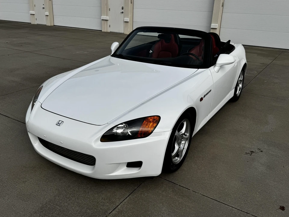 2001 Honda AP1 S2000 - Image 2 of 31