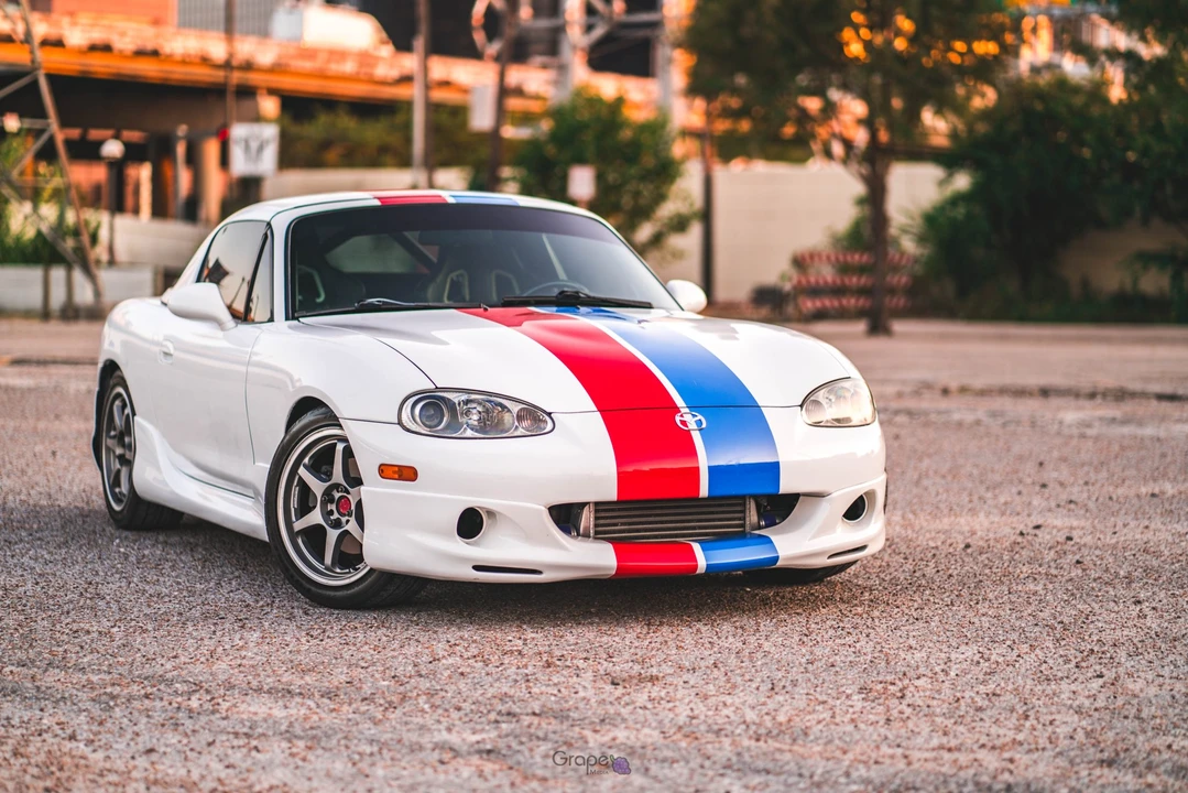 2001 Mazda NB MX-5 Miata - Image 10 of 31