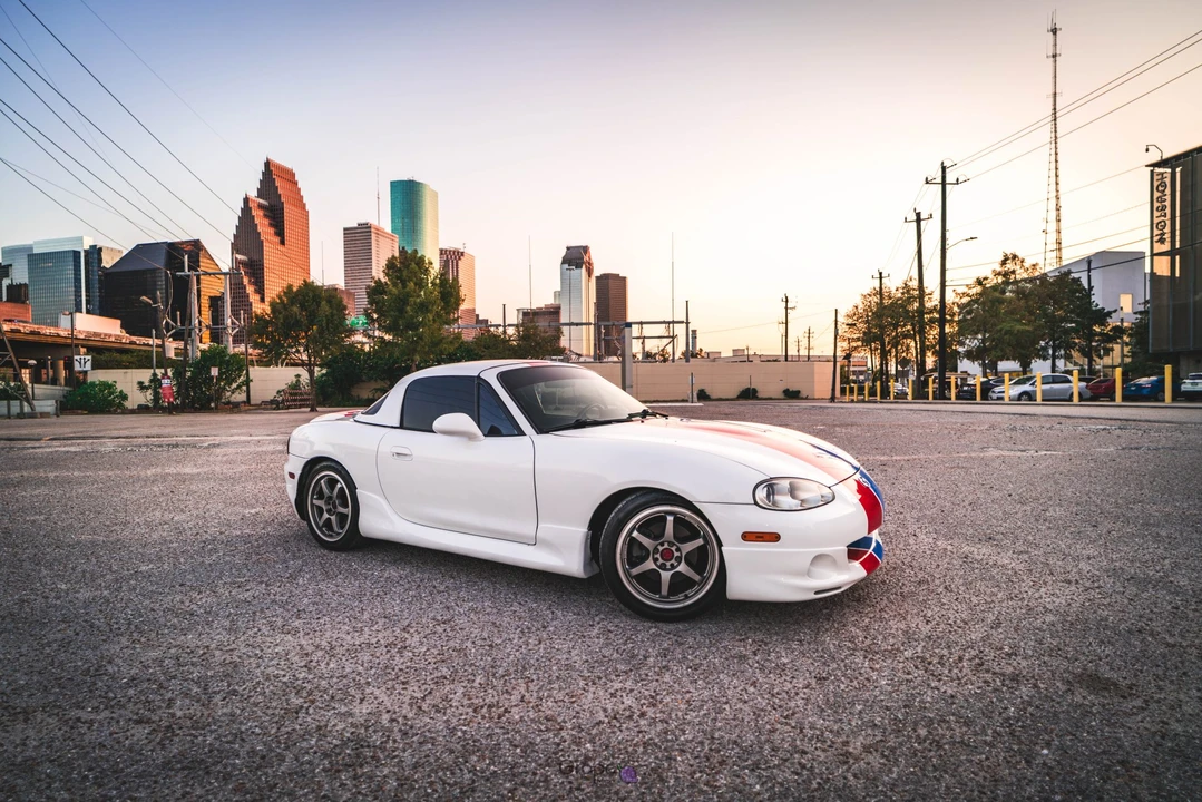 2001 Mazda NB MX-5 Miata - Image 19 of 31