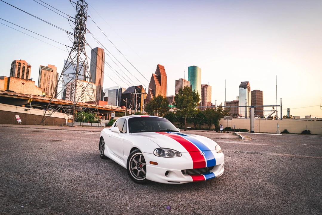 2001 Mazda NB MX-5 Miata - Image 9 of 31