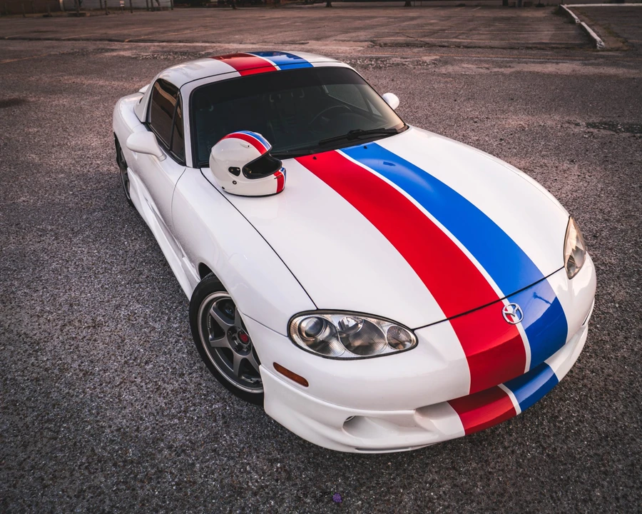 2001 Mazda NB MX-5 Miata - Image 4 of 31
