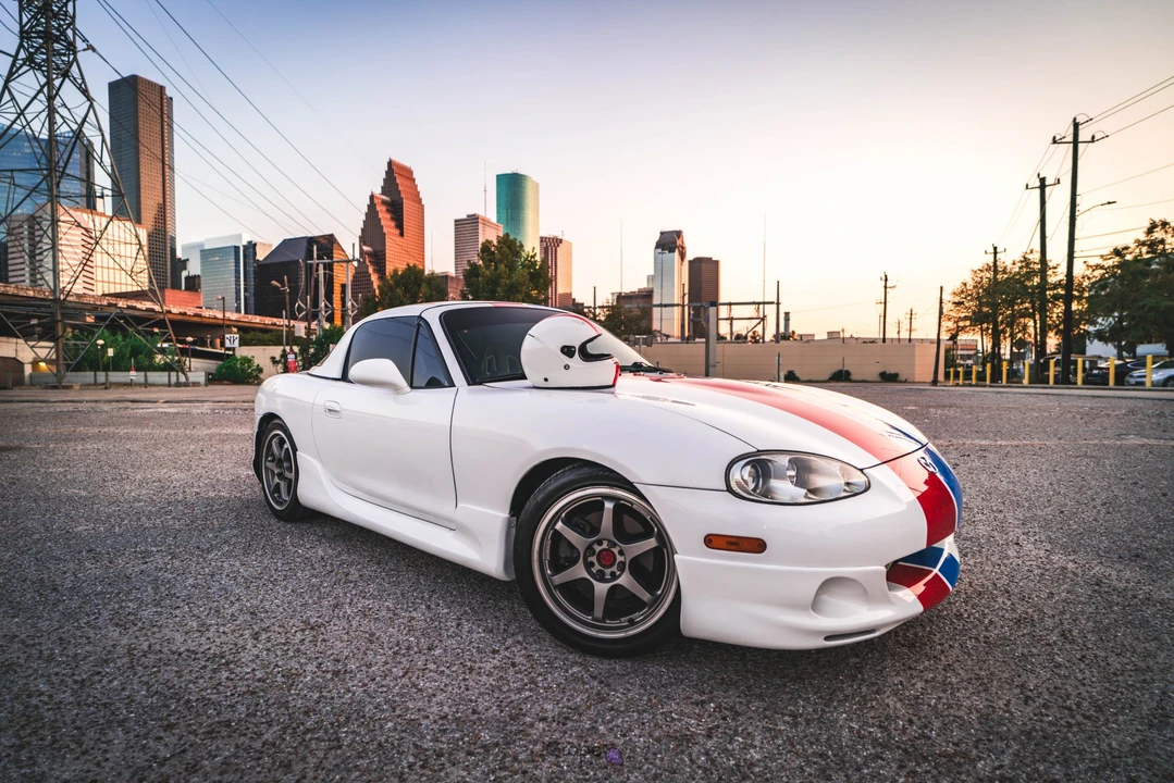 2001 Mazda NB MX-5 Miata - Image 18 of 31