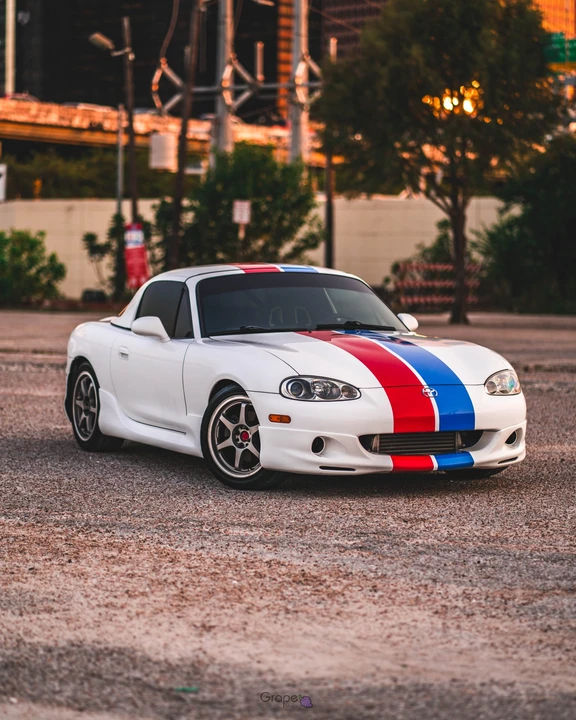 2001 Mazda NB MX-5 Miata - Image 13 of 31