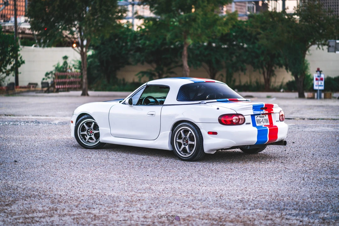 2001 Mazda NB MX-5 Miata - Image 25 of 31