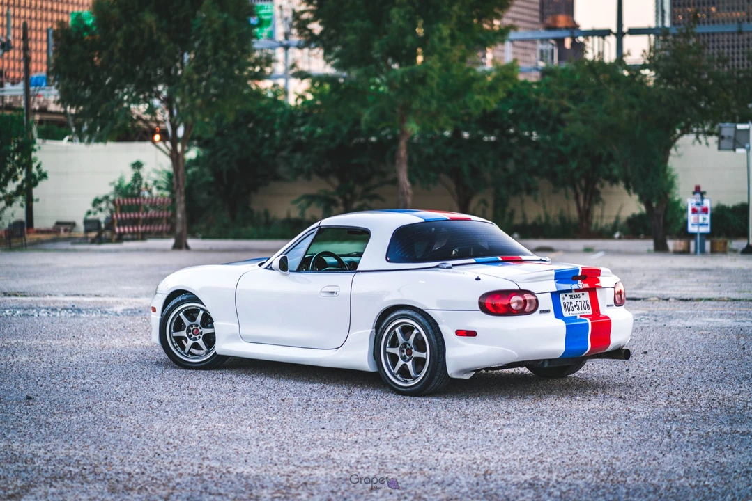 2001 Mazda NB MX-5 Miata - Image 26 of 31
