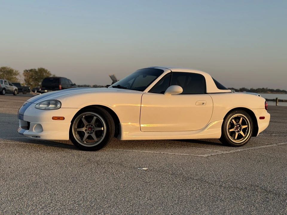2001 Mazda NB MX-5 Miata - Image 28 of 31