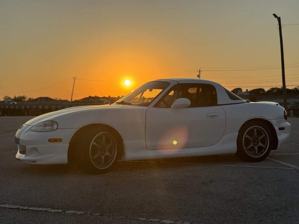 2001 Mazda NB MX-5 Miata - Image 29 of 31