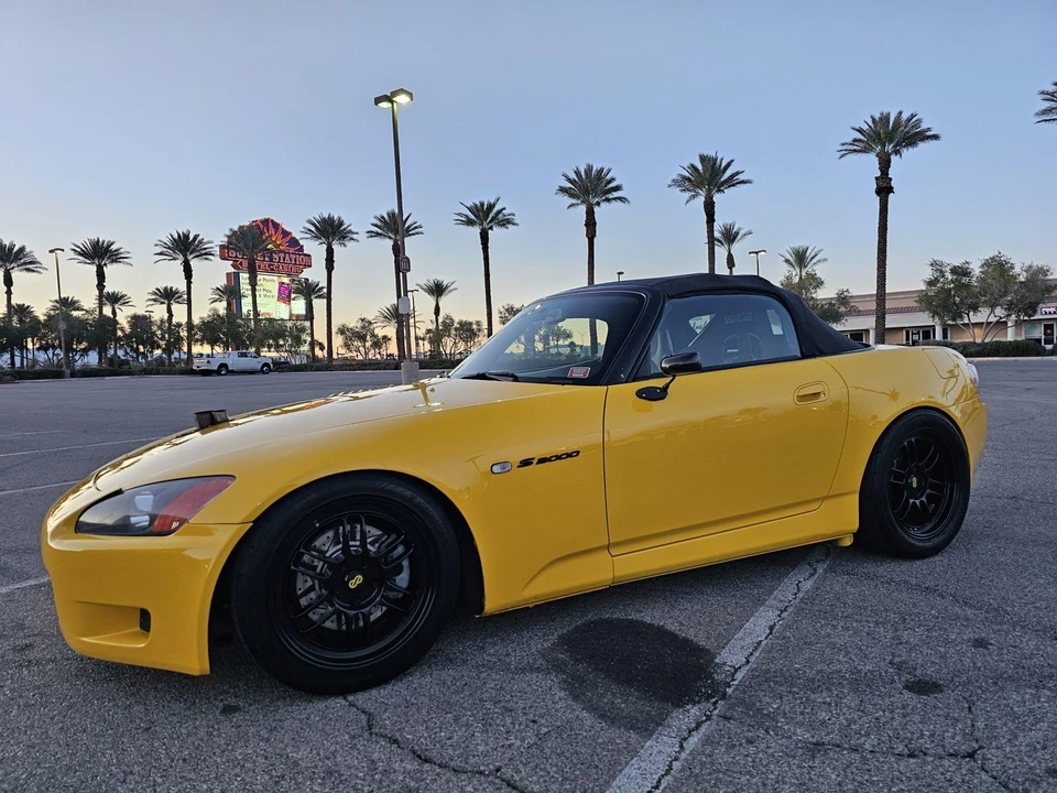 2002 Honda AP1 S2000 - Image 2 of 31