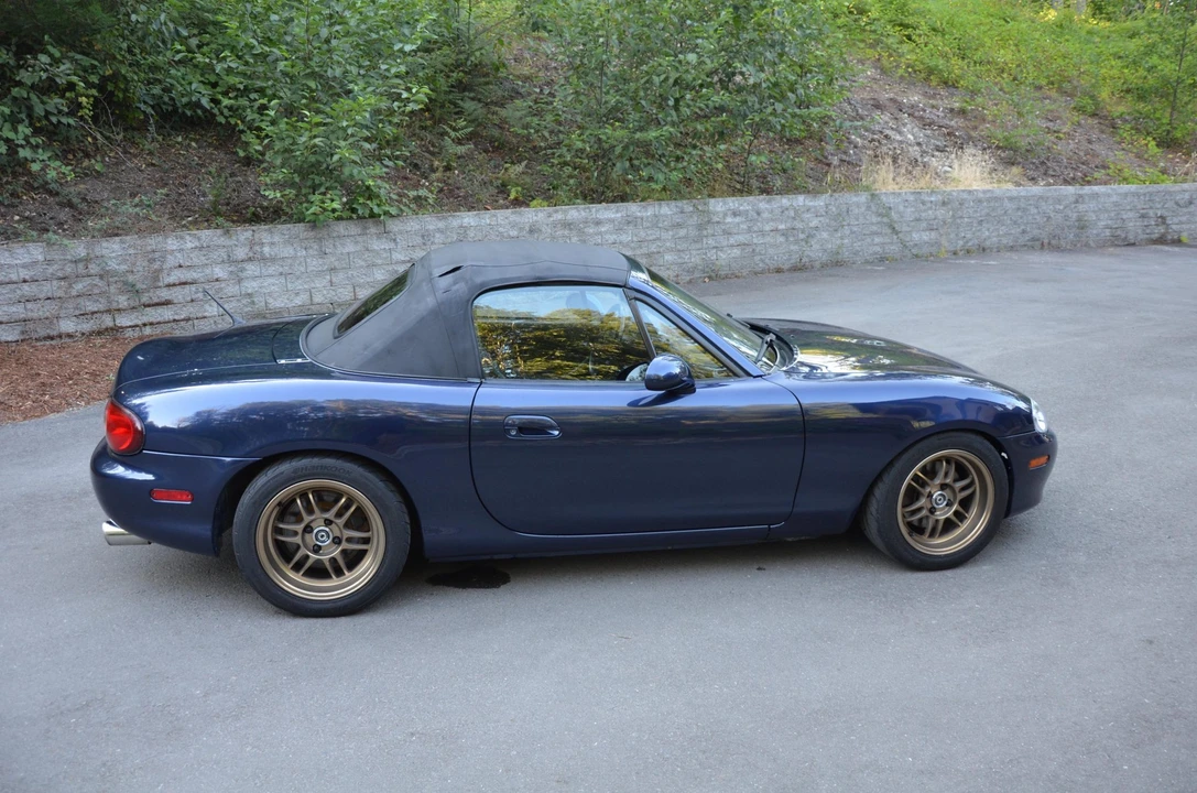 2002 Mazda NB MX-5 Miata - Image 10 of 31