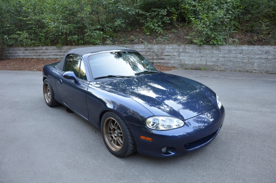 2002 Mazda NB MX-5 Miata - Image 9 of 31