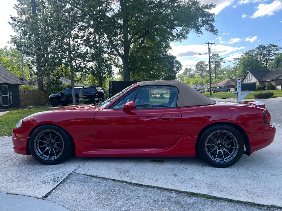2002 Mazda NB MX-5 Miata - Image 9 of 31