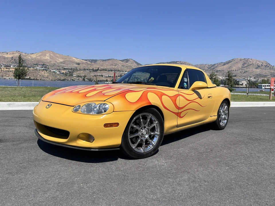 2002 Mazda NB MX-5 Miata - Image 3 of 31