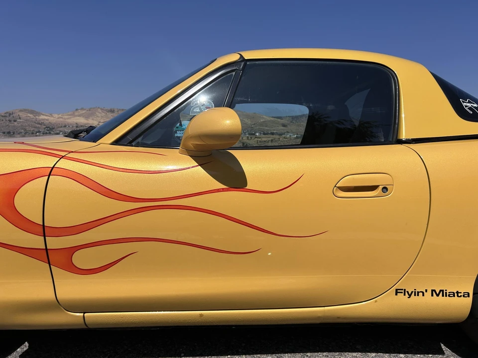 2002 Mazda NB MX-5 Miata - Image 17 of 31