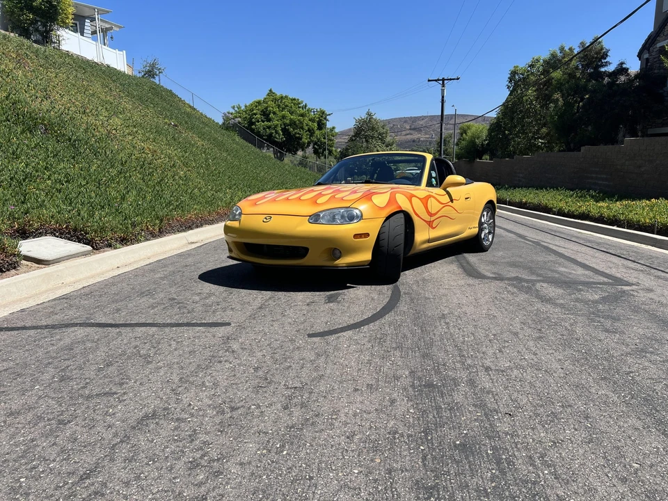 2002 Mazda NB MX-5 Miata - Image 8 of 31