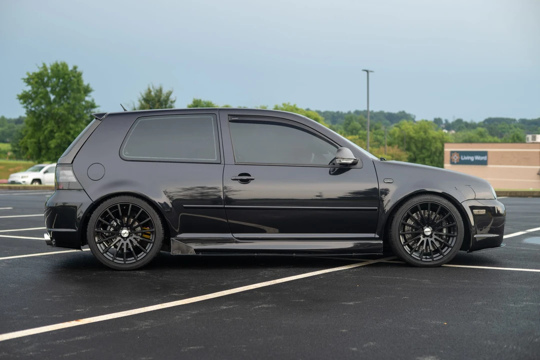 2004 Volkswagen R32 Mk4 - Image 4 of 31