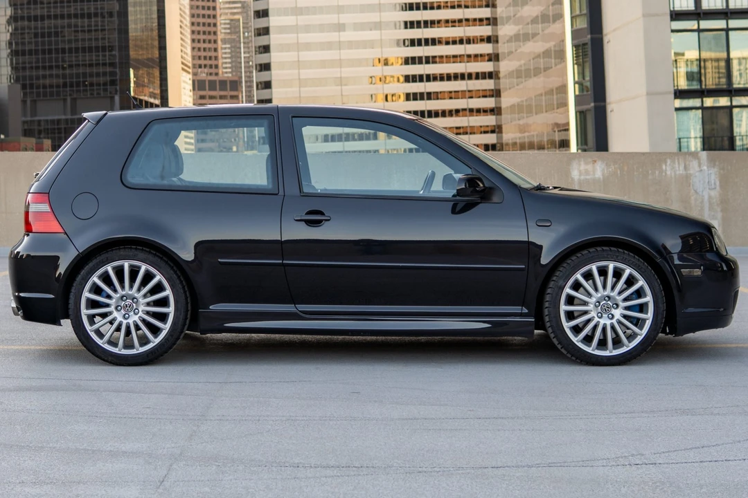 2004 Volkswagen R32 Mk4 - Image 3 of 7