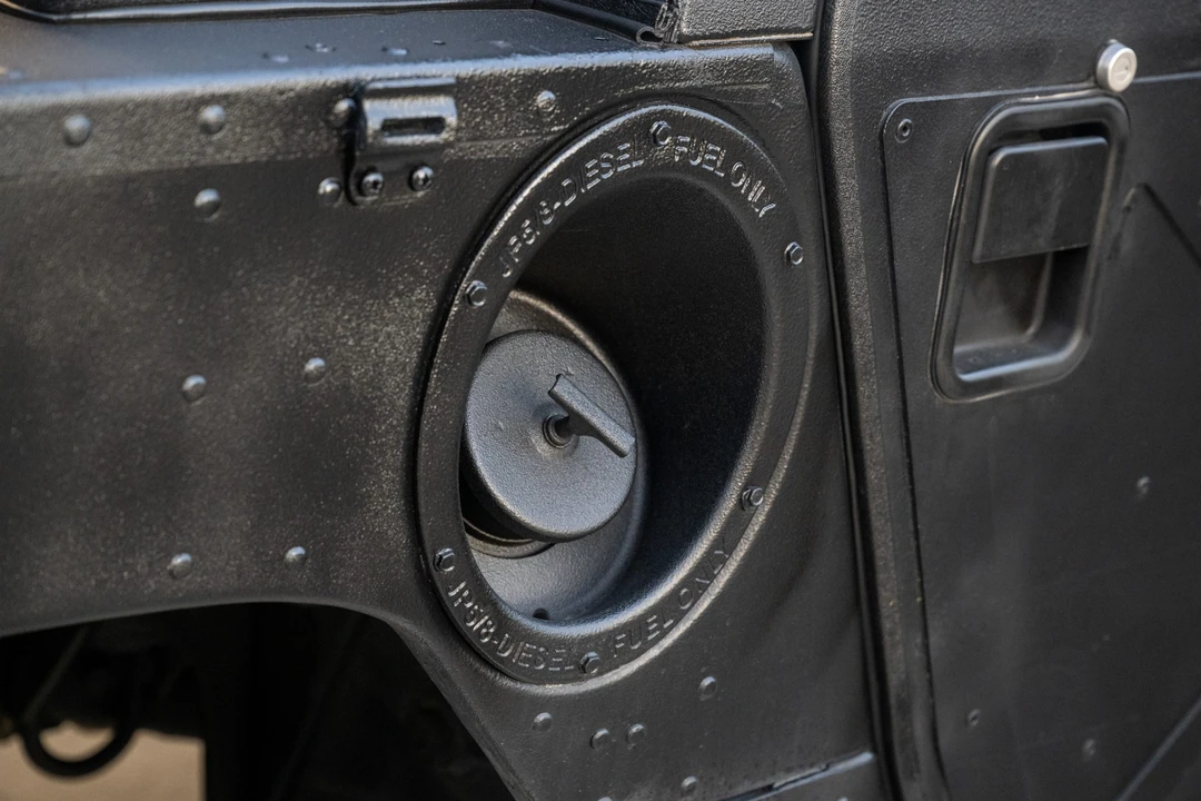2005 Hummer HMMWV - Image 28 of 31