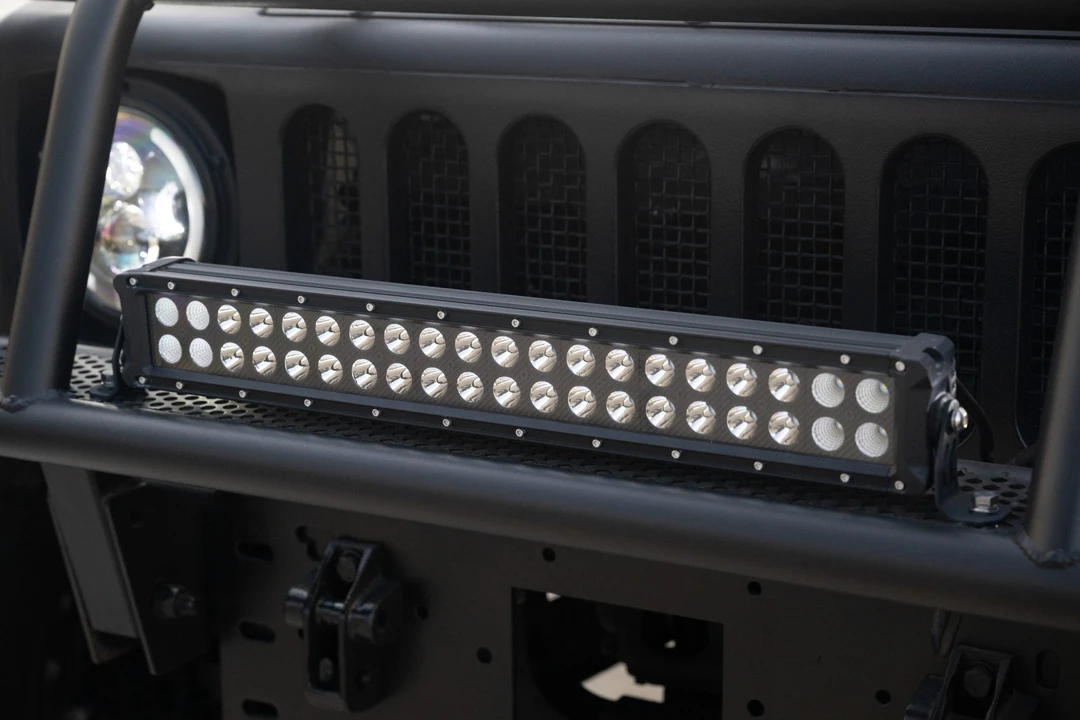 2005 Hummer HMMWV - Image 15 of 31