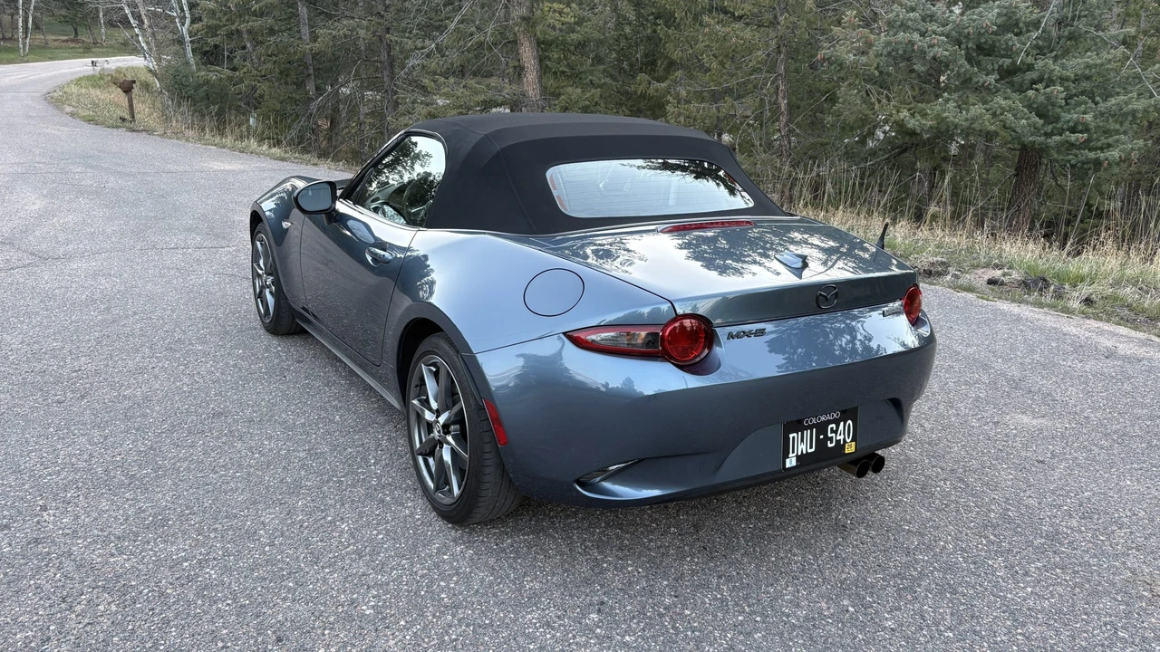 2017 Mazda ND MX-5 Miata - Image 23 of 31