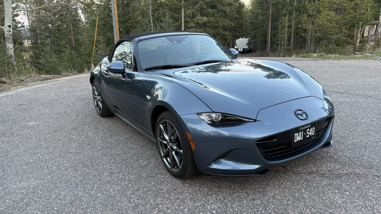 2017 Mazda ND MX-5 Miata - Image 17 of 31