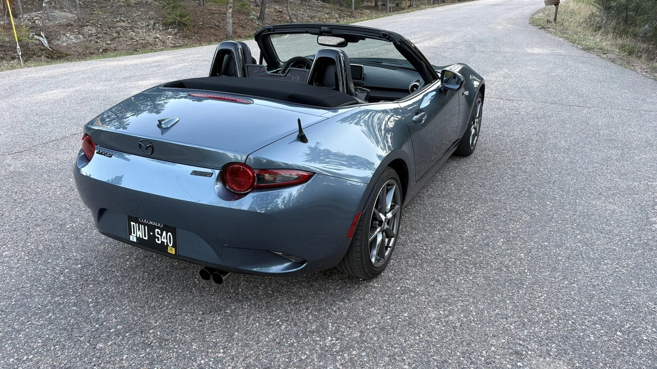 2017 Mazda ND MX-5 Miata - Image 8 of 31