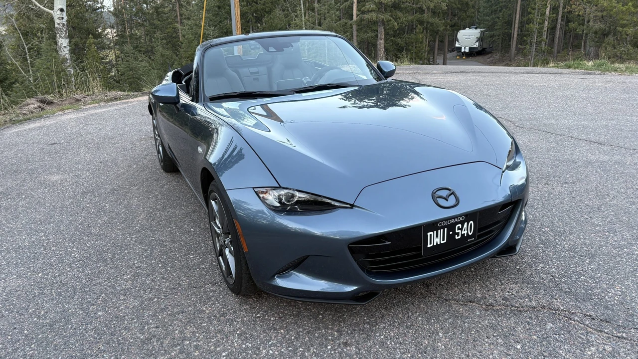 2017 Mazda ND MX-5 Miata - Image 4 of 31